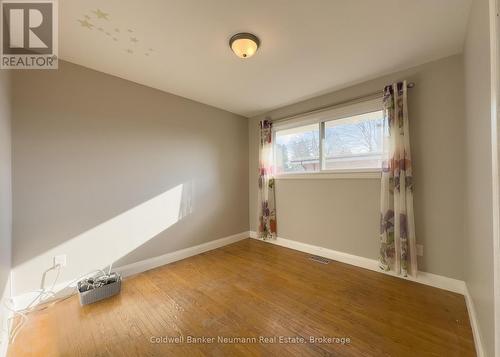 Upper - 26 Balmoral Drive, Guelph (Waverley), ON - Indoor Photo Showing Other Room