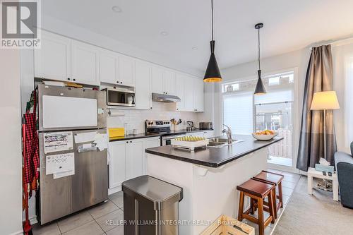 563 Rye Grass Way, Ottawa, ON - Indoor Photo Showing Kitchen