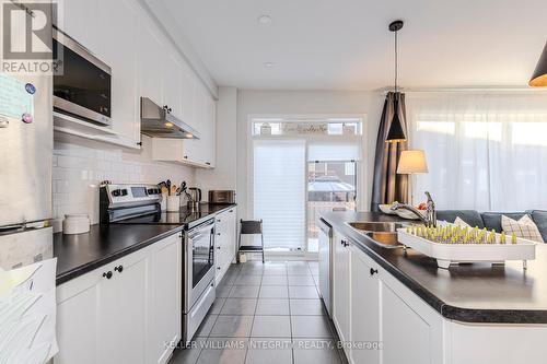 563 Rye Grass Way, Ottawa, ON - Indoor Photo Showing Kitchen With Double Sink