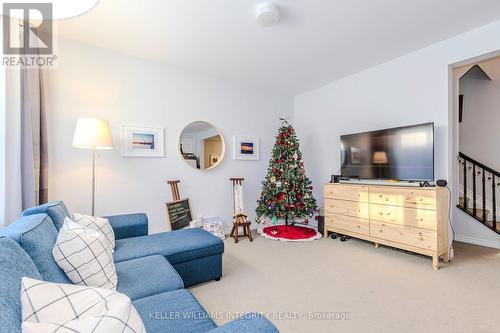 563 Rye Grass Way, Ottawa, ON - Indoor Photo Showing Living Room