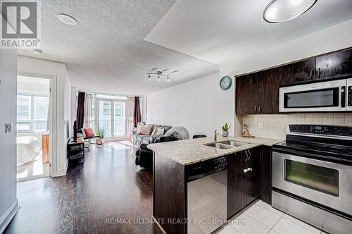 608 - 30 Clegg Road S, Markham, ON - Indoor Photo Showing Kitchen With Double Sink