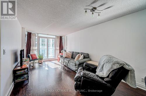 608 - 30 Clegg Road S, Markham, ON - Indoor Photo Showing Living Room