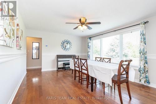 3686 Mccarthy Drive, Clearview, ON - Indoor Photo Showing Dining Room