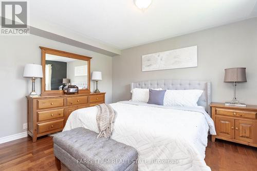 3686 Mccarthy Drive, Clearview, ON - Indoor Photo Showing Bedroom