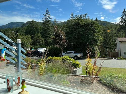 400 Nootka Dr, Gold River, BC 