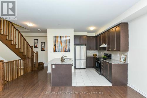 16 Arrowview Drive, Brampton, ON - Indoor Photo Showing Kitchen