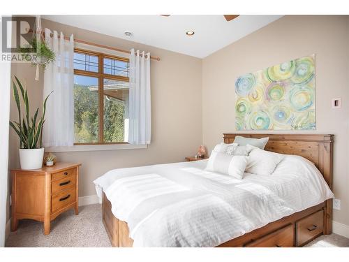 2388 Lawrence Road, Lumby, BC - Indoor Photo Showing Bedroom