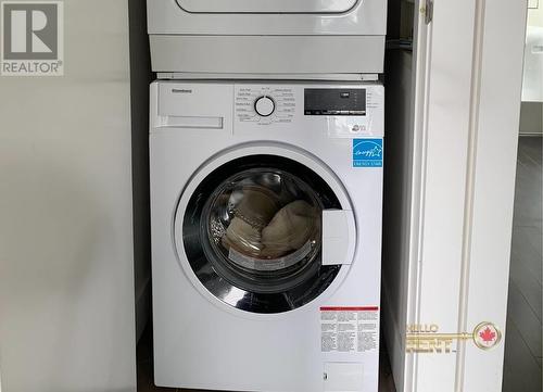 2202 535 Smithe Street, Vancouver, BC - Indoor Photo Showing Laundry Room