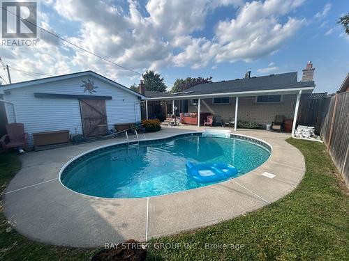 125 Loyalist Drive, Hamilton, ON - Outdoor With In Ground Pool With Exterior