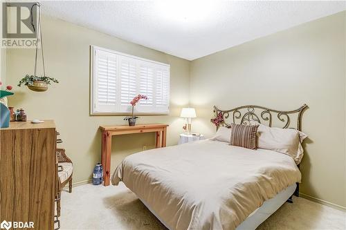 4198 Treetop Crescent, Mississauga, ON - Indoor Photo Showing Bedroom