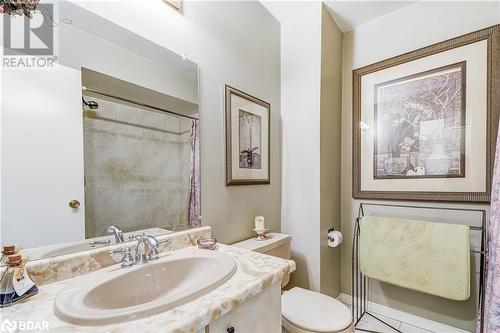 4198 Treetop Crescent, Mississauga, ON - Indoor Photo Showing Bathroom