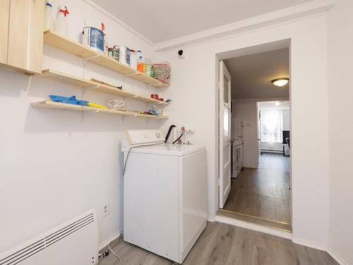 Salle de lavage - 4211 Rue Rivard, Montréal (Le Plateau-Mont-Royal), QC - Indoor Photo Showing Laundry Room