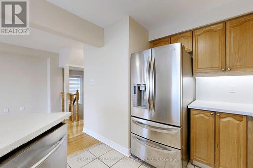 Main - 213 Bean Crescent, Ajax, ON - Indoor Photo Showing Kitchen