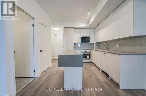 508 - 2489 Taunton Road, Oakville, ON - Indoor Photo Showing Kitchen