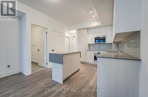 508 - 2489 Taunton Road, Oakville, ON - Indoor Photo Showing Kitchen