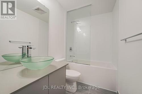 508 - 2489 Taunton Road, Oakville, ON - Indoor Photo Showing Bathroom