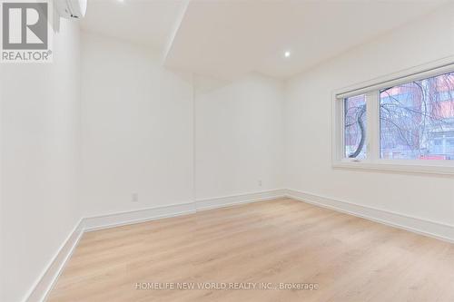 Main - 995 Dufferin Street, Toronto, ON - Indoor Photo Showing Other Room