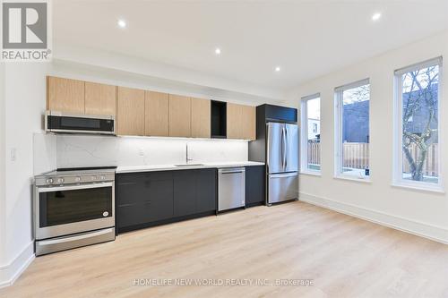 Main - 995 Dufferin Street, Toronto, ON - Indoor Photo Showing Kitchen