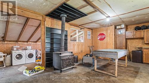 341149 Grey Rd 28 Road, West Grey, ON - Indoor Photo Showing Other Room