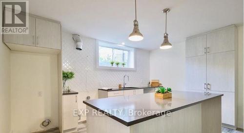 B - 12 Sylvester Street, Ottawa, ON - Indoor Photo Showing Kitchen