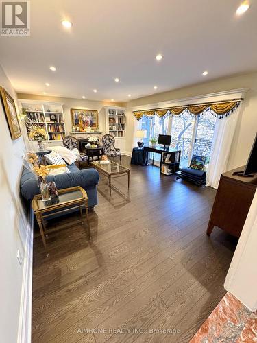 62 Blue Forest Drive, Toronto, ON - Indoor Photo Showing Other Room