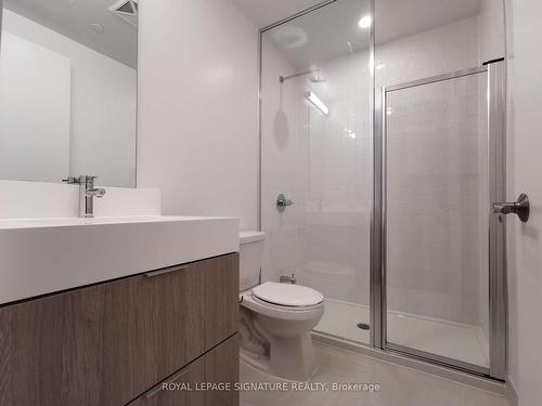 622-35 Tubman Ave, Toronto, ON - Indoor Photo Showing Bathroom