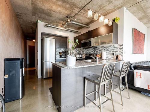 1111-150 Sudbury St, Toronto, ON - Indoor Photo Showing Kitchen