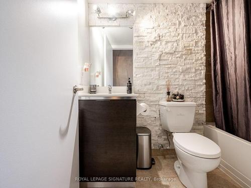 1111-150 Sudbury St, Toronto, ON - Indoor Photo Showing Bathroom