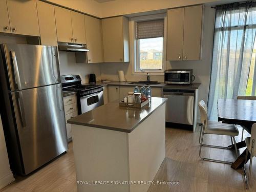 29 Stately Dr, Wasaga Beach, ON - Indoor Photo Showing Kitchen