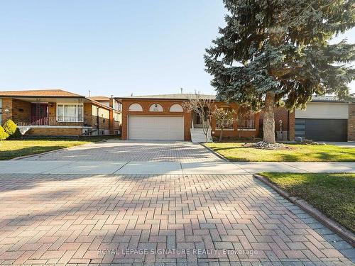 570 Louis Dr, Mississauga, ON - Outdoor