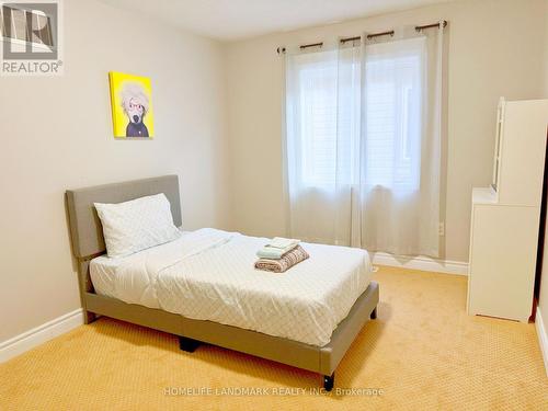 167 Darren Avenue, Whitby, ON - Indoor Photo Showing Bedroom