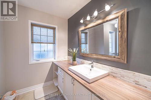 167 Darren Avenue, Whitby, ON - Indoor Photo Showing Bathroom