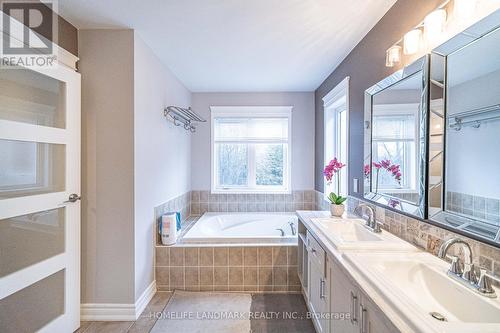 167 Darren Avenue, Whitby, ON - Indoor Photo Showing Bathroom