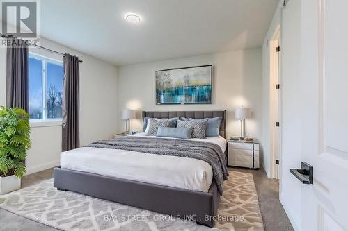 16 - 242 Mount Pleasant Street, Brantford, ON - Indoor Photo Showing Bedroom