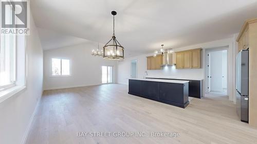 16 - 242 Mount Pleasant Street, Brantford, ON - Indoor Photo Showing Kitchen