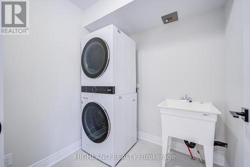 22 - 270 Melody Common, Oakville, ON - Indoor Photo Showing Laundry Room