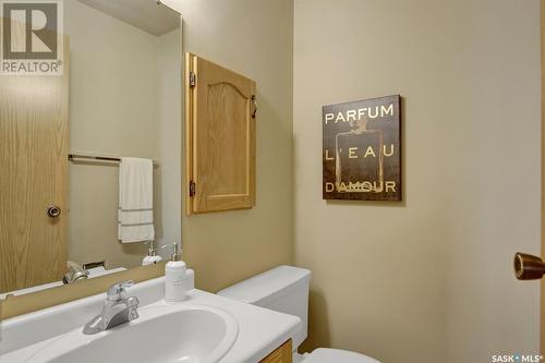 304 2727 Victoria Avenue, Regina, SK - Indoor Photo Showing Bathroom