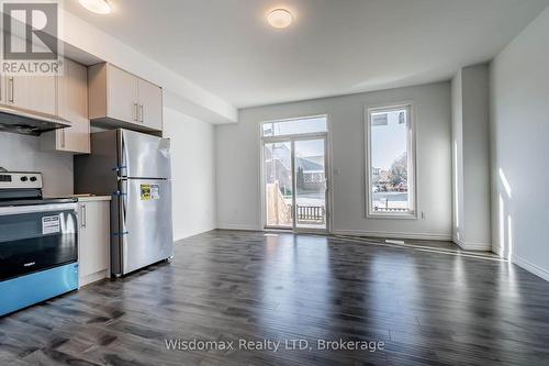 5945 Bentley Common, Niagara Falls (216 - Dorchester), ON - Indoor Photo Showing Kitchen