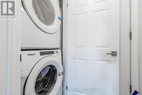 5945 Bentley Common, Niagara Falls (216 - Dorchester), ON - Indoor Photo Showing Laundry Room