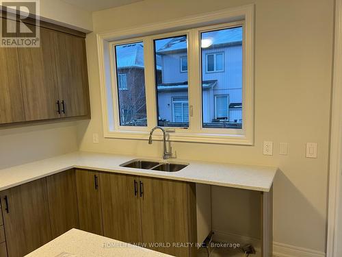 41 Bostock Drive, Georgina, ON - Indoor Photo Showing Kitchen With Double Sink