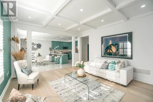 318 Wallace Street, Shelburne, ON - Indoor Photo Showing Living Room