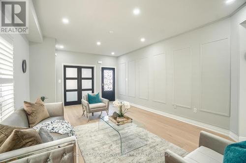 318 Wallace Street, Shelburne, ON - Indoor Photo Showing Living Room