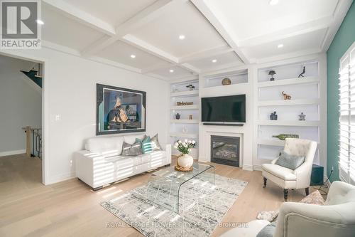 318 Wallace Street, Shelburne, ON - Indoor Photo Showing Living Room With Fireplace