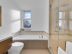 Ensuite bathroom - 