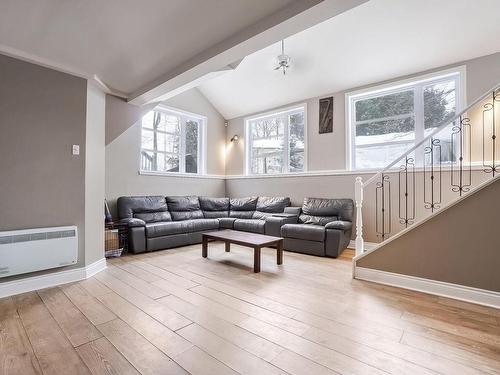 Salon - 2671 Rue Poupart, Terrebonne (La Plaine), QC - Indoor Photo Showing Living Room