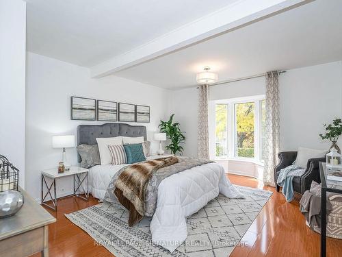 181 Earlscourt Ave, Toronto, ON - Indoor Photo Showing Bedroom