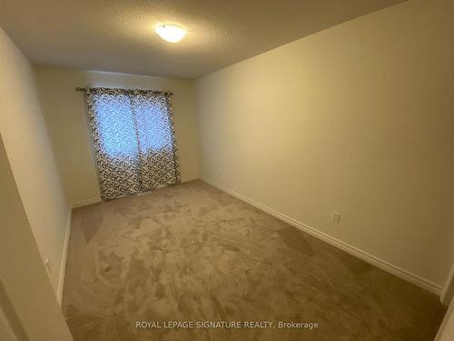 96 Baker St, Thorold, ON - Indoor Photo Showing Other Room