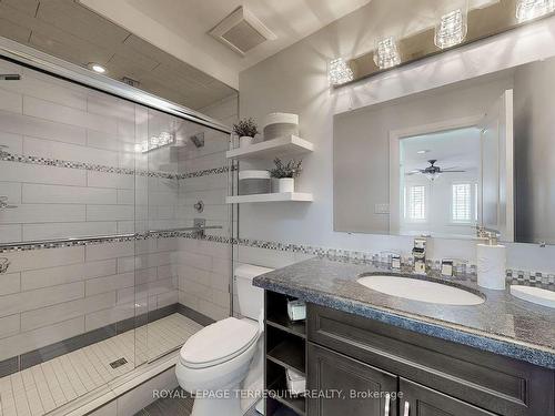 19 Johnston St, St. Catharines, ON - Indoor Photo Showing Bathroom