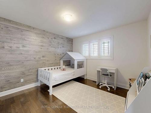 19 Johnston St, St. Catharines, ON - Indoor Photo Showing Bedroom