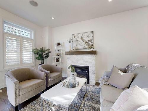 19 Johnston St, St. Catharines, ON - Indoor Photo Showing Living Room With Fireplace